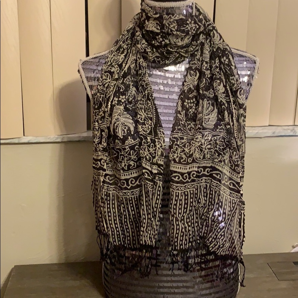Bali Buyers 100% Silk Black & Ivory Hand-Batiked Scarf!